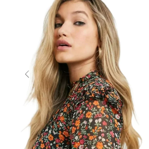 Topshop Mini Dress with Pintuck Detail in Ditsy Floral Long Sleeves Sz 6 NEW - Picture 3 of 9